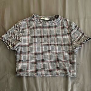 Cute cropped shirt, business casual:)